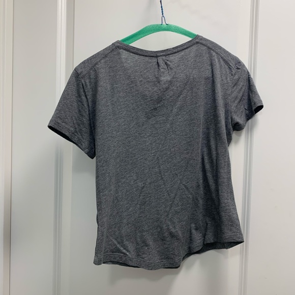 3 Aritzia t-shirts (Sunday Best & Talula) - Picture 2 of 6